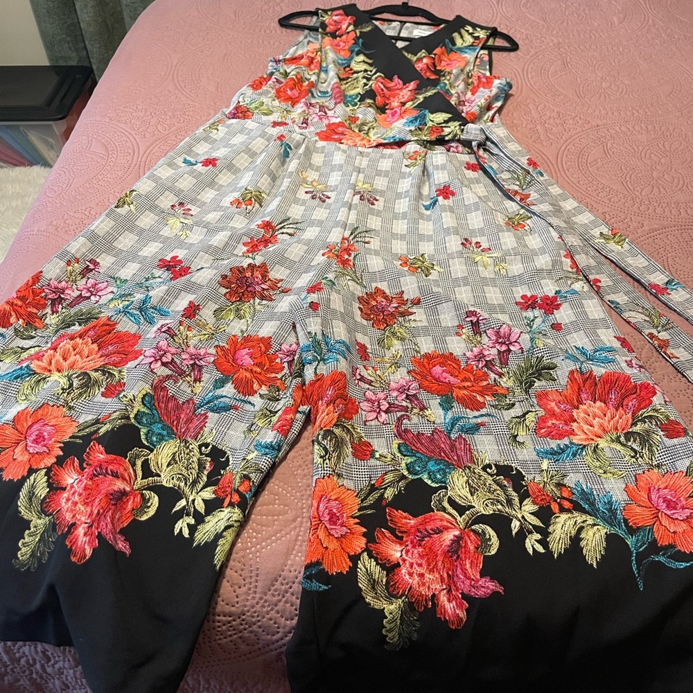 Emma and Michele sleeveless jumper